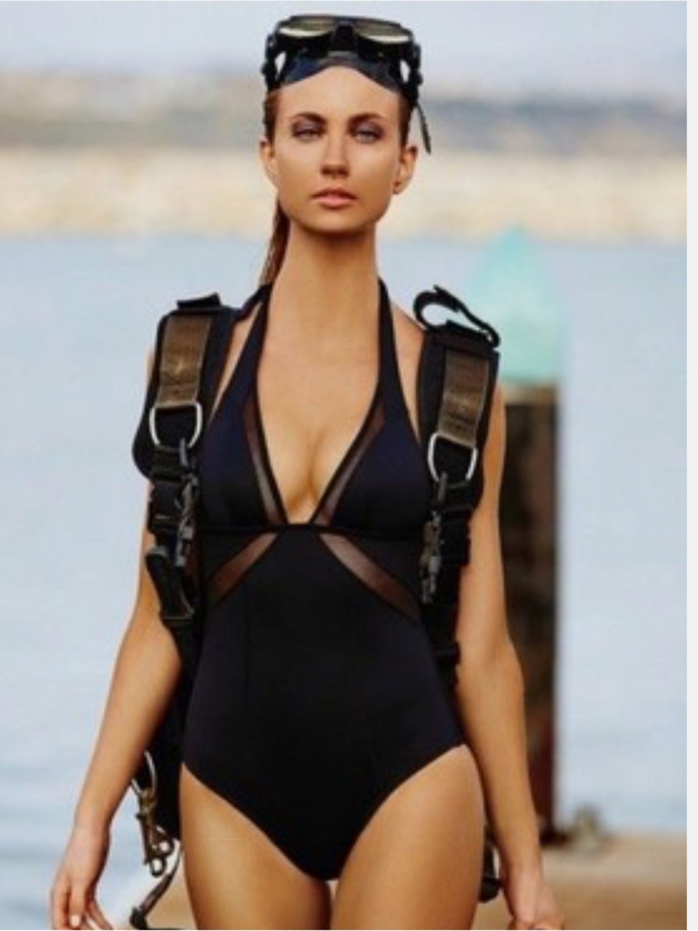NWT Vitamin A Scuba Halter Maillot Size S